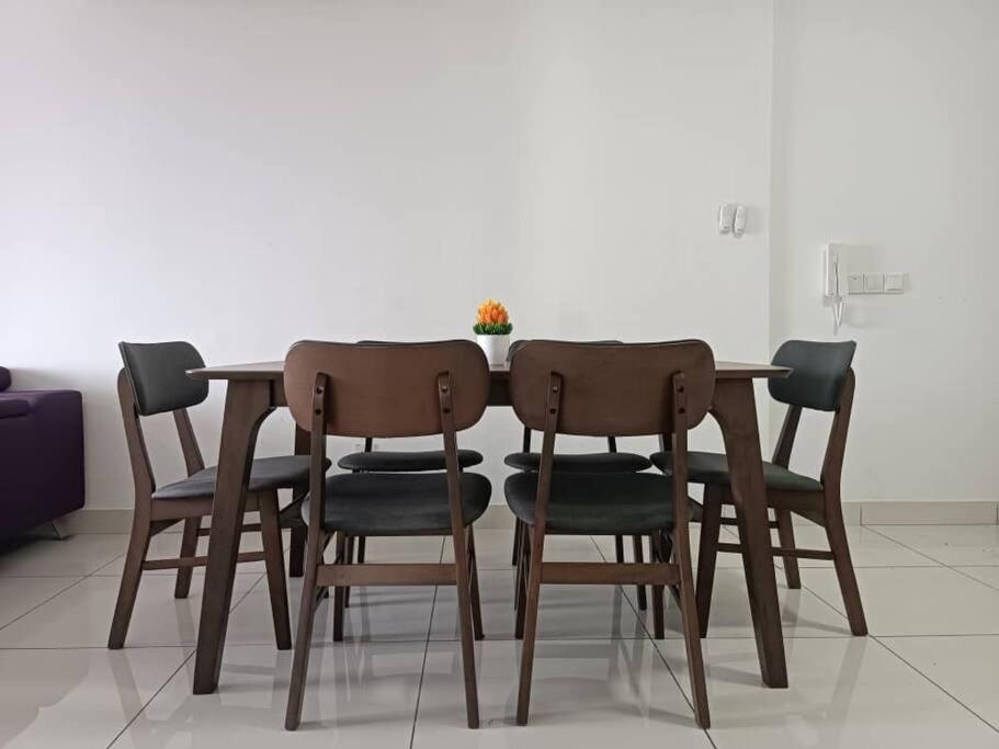 One Tebrau By Antlerzone Apartment Johor Bahru Luaran gambar